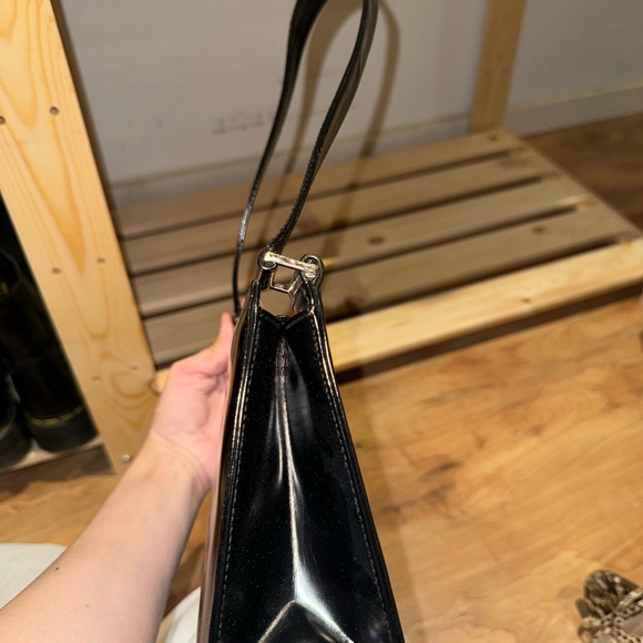 Little Vintage Gucci Handbag - Picture 5 of 8